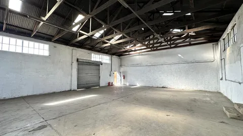6 Murray Rd, Wadeville - 200sqm industrial unit to let in wadeville (12)